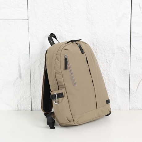 [^:UNG-53250R]iC̃Se[v|CgIV[YXő劈􂷂eʁ@\bNȂ₩Ōy\tgiCgpAAϋvɂ@\ʂ\ʂZt@Xi[ɂґɋvAJWAȂ獂܂B̒ʋ΁Eʊw}}obOƂăfC[g͂AstFXȂǂɂ҂̃ACełBƂۂɌꂪȃbNAIVŉؚȈۂɎdグĂ܂Bfގ̂ɏ_炩̂ŏdוĂ`ɂ̂|CgBC̊J͉܂ŎȂĂ邭炢傫Jڂ₷Zʂ̃t@Xi[|Pbg2ApXP[X⏬Aɏoꂷ̂yX[BTChɂ͔w܂܂łybg{gX}[gtHyX|PbgzuA܂TCh烊bN{̂Ɏ[łt@Xi[Ă̂ŁAbNw܂܂zołg蔲QB̎[ɂ́AwɃp\RA^ubgp̓|PbgtȂǏ[@\Ă܂B܂ŃbN܂肨ɂȂȂɂ߂A~J⃌W[ɂ劈ԈႢȂ̃ACełBV[YőĂJCCIIyʃ\tgiC~Se[vV[Y WJiԁUNG-53260R 2WAY Вg[gobOivtjVF\IIUNG-53210B ibvTbNUNG-53230W @\|[`UNG-53240B  JritV_[obOivtjUNG-53260B 2WAY Вg[gobOivtjUNG-53270B ܂݃{XgobOi33Lj@@@@@UNG-54210B ܂݃{XgobOi7|PbgjCɓo^EiCɓo^iCɓo^ĂƂōēגʒmAXg1_̒ʒmAZ[ʒm󂯎肢܂BCɓo^邾Ȃ̂ŁACɂȂi͐񂨋Cɓo^肢܂ EVbv̂Cɓo^VbvCɓo^ĂƂŐViēׂȂǁAȏ󂯎肢܂BUngridBRAND CONCEPT Live gun gridhugɎꂸ悤BvSn̂悢͐SLɁAfUC͓ɎhB͂Ȃ̖ɍKƎM炷ł傤B炵@Ɓ@z̎BUngrid͂̏BuȂ肽ւȂv`ł΂ƊĂ܂BȂz`Sy߂܂悤ɁB