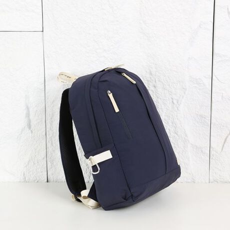 [^:UNG-53250R]iC̃Se[v|CgIV[YXő劈􂷂eʁ@\bNȂ₩Ōy\tgiCgpAAϋvɂ@\ʂ\ʂZt@Xi[ɂґɋvAJWAȂ獂܂B̒ʋ΁Eʊw}}obOƂăfC[g͂AstFXȂǂɂ҂̃ACełBƂۂɌꂪȃbNAIVŉؚȈۂɎdグĂ܂Bfގ̂ɏ_炩̂ŏdוĂ`ɂ̂|CgBC̊J͉܂ŎȂĂ邭炢傫Jڂ₷Zʂ̃t@Xi[|Pbg2ApXP[X⏬Aɏoꂷ̂yX[BTChɂ͔w܂܂łybg{gX}[gtHyX|PbgzuA܂TCh烊bN{̂Ɏ[łt@Xi[Ă̂ŁAbNw܂܂zołg蔲QB̎[ɂ́AwɃp\RA^ubgp̓|PbgtȂǏ[@\Ă܂B܂ŃbN܂肨ɂȂȂɂ߂A~J⃌W[ɂ劈ԈႢȂ̃ACełBV[YőĂJCCIIyʃ\tgiC~Se[vV[Y WJiԁUNG-53260R 2WAY Вg[gobOivtjVF\IIUNG-53210B ibvTbNUNG-53230W @\|[`UNG-53240B  JritV_[obOivtjUNG-53260B 2WAY Вg[gobOivtjUNG-53270B ܂݃{XgobOi33Lj@@@@@UNG-54210B ܂݃{XgobOi7|PbgjCɓo^EiCɓo^iCɓo^ĂƂōēגʒmAXg1_̒ʒmAZ[ʒm󂯎肢܂BCɓo^邾Ȃ̂ŁACɂȂi͐񂨋Cɓo^肢܂ EVbv̂Cɓo^VbvCɓo^ĂƂŐViēׂȂǁAȏ󂯎肢܂BUngridBRAND CONCEPT Live gun gridhugɎꂸ悤BvSn̂悢͐SLɁAfUC͓ɎhB͂Ȃ̖ɍKƎM炷ł傤B炵@Ɓ@z̎BUngrid͂̏BuȂ肽ւȂv`ł΂ƊĂ܂BȂz`Sy߂܂悤ɁB