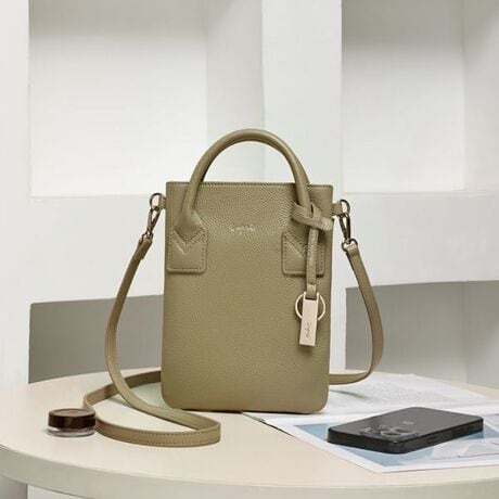 [^:UNG-54300B]ЂƂło\{vŒpłyʑ@\ȃ~jV_[̓oꔧgIl̃V_[|[`ig痷s܂ŗ肪󂭂ƂĂ֗AgтpX|[gTCYłBlJ[Ă̂Ŏ̃X^Cɂ킹āL[z_[⌮t郊ÔUngrid̃`[|CggyłoA̃R[fBl[gɃANZT[oŎ邱ƂłAX}zJ[hP[XAbvȂǁAKvŒ̉וX}[gɊyX[łASĉו܂BƂoɂƎďd󂵂ǂȃX^CɂA̋󂭃ANeBuȃV[ʂ܂Byގz㎿ŏ_炩ȋvgobO̓V{̎Ȃ݂悭A܂B_炩fނȂ^ꂵɂAlȏɂ҂ȃobOłBʂ̂ȂVvȃfUCǂȃX^CɂAd󂵂BpłpAϋvɗDꂽ{vobO͖̒ȂɌȂȂ܂V[Y֌WȂgԃfUC͗sɗꂸɎ炵X^Cy߂邱ƊԈႢȂB̋v͒gĂw^邱ƂȂAgނقǂɖ킢[ȂAɓł܂BI[U[̈ꐶ̂̃obOA荠iōwł邱̋@ЍłȂB_炩i`ȃV{̂iȕ͋C̊v̕\oy݉B`Ungrid`Cɓo^EiCɓo^iCɓo^ĂƂōēגʒmAXg1_̒ʒmAZ[ʒm󂯎肢܂BCɓo^邾Ȃ̂ŁACɂȂi͐񂨋Cɓo^肢܂UngridBRAND CONCEPT Live gun gridhugɎꂸ悤BvSn̂悢͐SLɁAfUC͓ɎhB͂Ȃ̖ɍKƎM炷ł傤B炵@Ɓ@z̎BUngrid͂̏BuȂ肽ւȂv`ł΂ƊĂ܂B