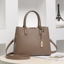 アングリッド(Ungrid)の【Ungrid/アングリッド】　シンプルスムース　両アオリポケットハンドバッグ