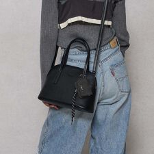 【Ungrid/アングリッド】　ケースチャーム付　軽量ミニハンドバッグ