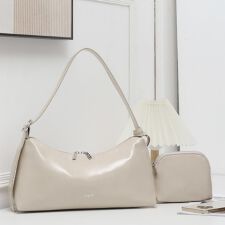 アングリッド(Ungrid)の【Ungrid/アングリッド】　ポーチチャーム付　バックルベルトワイドショルダーバッグ