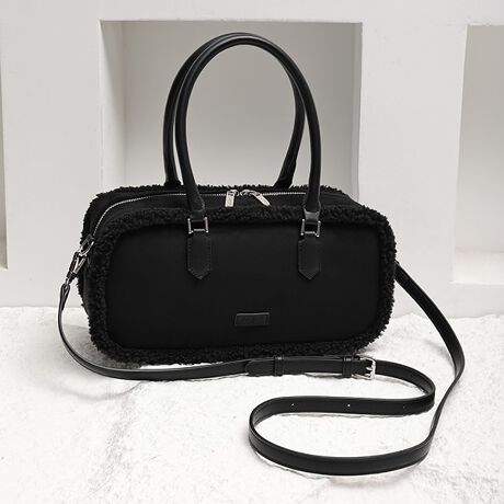 [^:UNG-54570B][gfނ̃{fBƃRR̉肪Is̉XNGA{XgɋGߊ̂fނŁAꂩ̋G߂̃R[fBl[g̎ɂȂ邱ƊԈႢȂV_[Rt2WAY^CvŗRɂł̂|CgIG肽Ȃ郀[gfނ̓JWACNȃX^C̃ANZgɁUngridBRAND CONCEPT Live gun gridhugɎꂸ悤BvSn̂悢͐SLɁAfUC͓ɎhB͂Ȃ̖ɍKƎM炷ł傤B炵@Ɓ@z̎BUngrid͂̏BuȂ肽ւȂv`ł΂ƊĂ܂BȂz`Sy߂܂悤ɁB