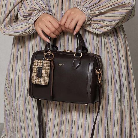 [^:UNG-54510B]NVJŏiȃVFCvɉ`[ANZgɃVvȂꂽiȃVFCṽ~j{XgobO`FbÑ|Cg|CgɌĂP[XƃpR[ĥ`[t▭oXP[Xɂ̓Cz⌮܂B~jTCYĂ邾łAX^COiグBAGłÎ~j}ȃfUCȂA~jzX}[gtHȂǍŒKvȉו[ł̂łƂoɂ͍œKIl̃J[WJƁAVvfUCiō`FbÑRrl[VNVJEBe[WEg̃gh_ut@Xi[Jő傫JA₷Z&etň芴Q邽߁Ag₷It̃V_[Ō|E΂ߊ|\łBUngridBRAND CONCEPT Live gun gridhugɎꂸ悤BvSn̂悢͐SLɁAfUC͓ɎhB͂Ȃ̖ɍKƎM炷ł傤B炵@Ɓ@z̎BUngrid͂̏BuȂ肽ւȂv`ł΂ƊĂ܂BȂz`Sy߂܂悤ɁB