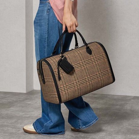 [^:UNG-54540B]eʂ2WAYIrbOTCYIVȃ{XgobOINVbNɐꂽiȃVGbɁAP[XƃpR[ĥ`[t▭oXwʂɂ̓L[P[Xɒʂxĝgx{Xg̓oIeʂȂiȃVGbǵAǂȃR[fBl[gɂނ̂ő劈ԈႢȂ~j}ŐꂽfUC2x̂m͂[邱Ƃł܂I`FbÑRrl[VNVJEBe[WEg̃gh`[^̃P[Xɂ̓Cz⌮܂B_ut@Xi[Jő傫JA₷Z&etň芴QB邽߁Ag₷It̃V_[Ō|E΂ߊ|\ȓ_|CgUngridBRAND CONCEPT Live gun gridhugɎꂸ悤BvSn̂悢͐SLɁAfUC͓ɎhB͂Ȃ̖ɍKƎM炷ł傤B炵@Ɓ@z̎BUngrid͂̏BuȂ肽ւȂv`ł΂ƊĂ܂BȂz`Sy߂܂悤ɁB