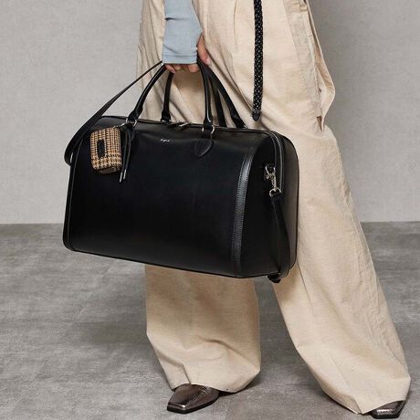 [^:UNG-54540B]eʂ2WAYIrbOTCYIVȃ{XgobOINVbNɐꂽiȃVGbɁAP[XƃpR[ĥ`[t▭oXwʂɂ̓L[P[Xɒʂxĝgx{Xg̓oIeʂȂiȃVGbǵAǂȃR[fBl[gɂނ̂ő劈ԈႢȂ~j}ŐꂽfUC2x̂m͂[邱Ƃł܂I`FbÑRrl[VNVJEBe[WEg̃gh`[^̃P[Xɂ̓Cz⌮܂B_ut@Xi[Jő傫JA₷Z&etň芴QB邽߁Ag₷It̃V_[Ō|E΂ߊ|\ȓ_|CgUngridBRAND CONCEPT Live gun gridhugɎꂸ悤BvSn̂悢͐SLɁAfUC͓ɎhB͂Ȃ̖ɍKƎM炷ł傤B炵@Ɓ@z̎BUngrid͂̏BuȂ肽ւȂv`ł΂ƊĂ܂BȂz`Sy߂܂悤ɁB