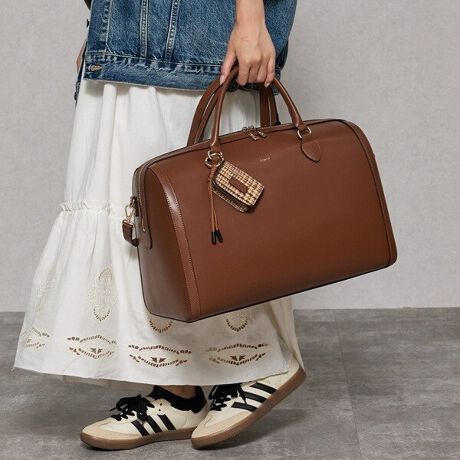 [^:UNG-54540B]eʂ2WAYIrbOTCYIVȃ{XgobOINVbNɐꂽiȃVGbɁAP[XƃpR[ĥ`[t▭oXwʂɂ̓L[P[Xɒʂxĝgx{Xg̓oIeʂȂiȃVGbǵAǂȃR[fBl[gɂނ̂ő劈ԈႢȂ~j}ŐꂽfUC2x̂m͂[邱Ƃł܂I`FbÑRrl[VNVJEBe[WEg̃gh`[^̃P[Xɂ̓Cz⌮܂B_ut@Xi[Jő傫JA₷Z&etň芴QB邽߁Ag₷It̃V_[Ō|E΂ߊ|\ȓ_|CgUngridBRAND CONCEPT Live gun gridhugɎꂸ悤BvSn̂悢͐SLɁAfUC͓ɎhB͂Ȃ̖ɍKƎM炷ł傤B炵@Ɓ@z̎BUngrid͂̏BuȂ肽ւȂv`ł΂ƊĂ܂BȂz`Sy߂܂悤ɁB