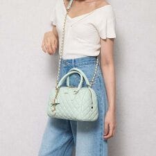 ダズリン(DazzliN')の【dazzlin/ダズリン】キルティング　リボンチャーム付ミニハンドバッグ