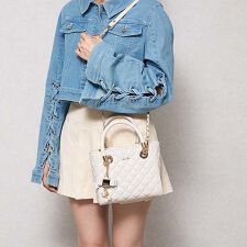 ダズリン(DazzliN')の【dazzlin/ダズリン】キルティング　リボンチャーム付ミニハンドバッグ