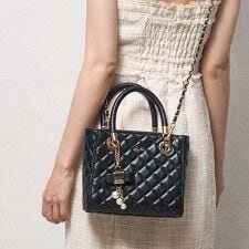 ダズリン(DazzliN')の【dazzlin/ダズリン】キルティング　リボンチャーム付ミニハンドバッグ