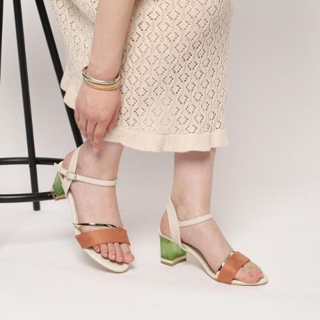 [^ԁFP0632130]S[h̃ClۂoĂ܂B6cmƃq[߂Ȃ̂ŒԗĂɂfUCłBJ[ɂĕ͋Cς̂ŁA̍DȃJ[T܂BR[fɍ킹₷ԃJ[Ił悵AO[sNJ[IőĂyނ̂悵919ubNA952x[WECJ[łBłɓȂfUCȂ̂ŁAЂ߂yuhXg[[zESPERANZA(GXyT) ͔`_˂50NÅ؂ɖaȂAJȌC̓`葱Ă܂BsIȃZXƏnElɂ@ׂȋZaꑫꑫɂ́AXLbvȂ悤Ȍy₩h܂B݂𐶂鏗̑ɉ₩ȌfoA𒣂ĕ݂i߂閈ɁBIꂽfނƗSnւ̂́uƈ邠Ȃvւ̈㉟܂Bylzi摜̓TvïׁAdlJ[ɕύXꍇ܂B\߂B̓ŐFČꍇ܂BƖ̊֌WɂAۂFČꍇ܂B܂Ap\REX}[gtHȂǂ̊ɂA኱iƉ摜̃J[قȂꍇ܂B?X^btDFĩTCY23.5cm@SEMEL̎͊{LTCYCY2E`3Est͍L߂łB|||||||||||||||||||||||TCYFL(24.0`24.5cm)Eǂx悭₷łBTChJĂ̂őL߂ƂėT_Ǝv܂BS[hCiőlR[fɍ킹IXJ[gɂpcX^Cɂ킹₷Ǝv܂BNAq[Ȃ̂ŉĂ炵̂|CgI