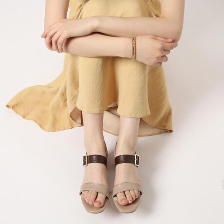 [^ԁFP0632099]oCJ[fUClۂ͋CoĂIVȃT_BOxg̃S[hC|CgI炵UPIN̉đ劈􂵂Ă15cm̃q[₷Ȃ̂ŁAig₷fUCɂȂĂ܂ByuhXg[[zESPERANZA(GXyT) ͔`_˂50NÅ؂ɖaȂAJȌC̓`葱Ă܂BsIȃZXƏnElɂ@ׂȋZaꑫꑫɂ́AXLbvȂ悤Ȍy₩h܂B݂𐶂鏗̑ɉ₩ȌfoA𒣂ĕ݂i߂閈ɁBIꂽfނƗSnւ̂́uƈ邠Ȃvւ̈㉟܂Bylzi摜̓TvïׁAdlJ[ɕύXꍇ܂B\߂B̓ŐFČꍇ܂BƖ̊֌WɂAۂFČꍇ܂B܂Ap\REX}[gtHȂǂ̊ɂA኱iƉ摜̃J[قȂꍇ܂B?X^btDFĩTCY23.5cm@SEMEL̎͊{LTCYCY2E`3Est͍L߂łB|||||||||||||||||||||||TCYFL(24.0`24.5cm)͑L߁Eb߂Ȃ̂LTCYIт܂Bŏ͂܂Abp[̃xg𒲐߂Ă݂璚x悩łBq[͒߂Ȃ̂ŒԂ̂oɂẴT_Ǝv܂BS[h̍FƃxglR[f㋉҂ɂĂ܂B