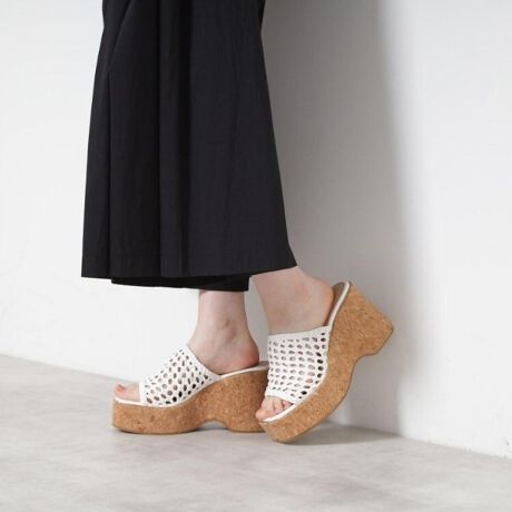 [^ԁFP0632200]i`ȃ}N҂݃fUCAlEFbWT_łBE₷̂ŁAig₷fUCRNq[~}N҂݂ĊObƈĂĂ܂BEǂȃR[fɂ\ȃubNE邭_炩ۂ̃zCgEiȈۂɂtF~jȈۂɂȂx[WE|WeBuȃGlM[錳CJ[̃IW4FWJłByuhXg[[zESPERANZA(GXyT) ͔`_˂50NÅ؂ɖaȂAJȌC̓`葱Ă܂BsIȃZXƏnElɂ@ׂȋZaꑫꑫɂ́AXLbvȂ悤Ȍy₩h܂B݂𐶂鏗̑ɉ₩ȌfoA𒣂ĕ݂i߂閈ɁBIꂽfނƗSnւ̂́uƈ邠Ȃvւ̈㉟܂Bylzi摜̓TvïׁAdlJ[ɕύXꍇ܂B\߂B̓ŐFČꍇ܂BƖ̊֌WɂAۂFČꍇ܂B܂Ap\REX}[gtHȂǂ̊ɂA኱iƉ摜̃J[قȂꍇ܂B?X^btDFĩTCY23.5cm@SEMEL̎͊{LTCYCY2E`3Est͍L߂łB|||||||||||||||||||||||TCYFL(24.0`24.5cm)͑LAb߂Ȃ̂LTCYI񂾂̂łsb^łB~̃NbVӂӂȂ̂Ńq[͍łԗĂɂƎv܂BRNq[ĂۂłI?X^btMFĩTCY24.5cm@SEMEL̎͊{LTCYCY2E`3Est͍L߂łBb߁|||||||||||||||||||||||TCYFL(24.0`24.5cm)<d:L(24.0cm-24.5cm)Б370g