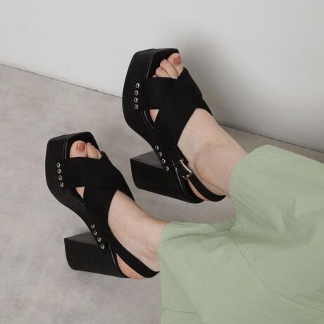 [^ԁFP0631336]NɐGXyT́wNxV[YNXX^bYT_oꂵ܂NX̓XG[hnȂ̂ŁA_炩ȔGŗSnǂfUCłBʂ̃X^bY|Cgł12̃q[ŁArX^CAbvʁIEɏiƗvXĂ̒ԃubNBEN₩ȂۂŁAɉ݂ƗVѐSvXĂ}X^[hBEɉ݂ƏiYĂ郂JuEByuhXg[[zESPERANZA(GXyT) ͔`_˂50NÅ؂ɖaȂAJȌC̓`葱Ă܂BsIȃZXƏnElɂ@ׂȋZaꑫꑫɂ́AXLbvȂ悤Ȍy₩h܂B݂𐶂鏗̑ɉ₩ȌfoA𒣂ĕ݂i߂閈ɁBIꂽfނƗSnւ̂́uƈ邠Ȃvւ̈㉟܂Bylzi摜̓TvïׁAdlJ[ɕύXꍇ܂B\߂B̓ŐFČꍇ܂BƖ̊֌WɂAۂFČꍇ܂B܂Ap\REX}[gtHȂǂ̊ɂA኱iƉ摜̃J[قȂꍇ܂B?X^btMFĩTCY24.5cm@SEMEL̎͊{LTCYCY2E`3Est͍L߂łBb߁|||||||||||||||||||||||TCYFL(24.0`24.5cm)q[Ȃ̂ň芴͂܂B܂ɐG镔̐n͑fŗĂׂƂׂƂȂfނȂ̂ꂵłB͑񂪑̂ŃXgbv̌ԊɂėĂ܂Bd:45(24.5cm)Б385g