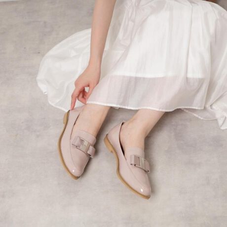 [^ԁFP0611220]̂GifނƑ݊̂obÑ[t@[B傫ĕȃ{̃fUCÂȂ肷AgŃANZgvXĂArWlXV[JWAV[܂ŕL􂵂܂B1D5̃q[ŁA₷ɂłBEiől炵ۂ̃ubNGiBEƒmĂlCr[GiBE炵AtF~jȈۂ̃sNGiByuhXg[[zESPERANZA(GXyT) ͔`_˂50NÅ؂ɖaȂAJȌC̓`葱Ă܂BsIȃZXƏnElɂ@ׂȋZaꑫꑫɂ́AXLbvȂ悤Ȍy₩h܂B݂𐶂鏗̑ɉ₩ȌfoA𒣂ĕ݂i߂閈ɁBIꂽfނƗSnւ̂́uƈ邠Ȃvւ̈㉟܂Bylzi摜̓TvïׁAdlJ[ɕύXꍇ܂B\߂B̓ŐFČꍇ܂BƖ̊֌WɂAۂFČꍇ܂B܂Ap\REX}[gtHȂǂ̊ɂA኱iƉ摜̃J[قȂꍇ܂B?X^btMFĩTCY24.5cm@SEMEL̎͊{LTCYCY2E`3Est͍L߂łBb߁|||||||||||||||||||||||TCYFL(24.0`24.5cm)ڂׂ͍̂łAL̎ł܂B₷łB͓y܂̂ŗɂy܂Ă܂AAbp[K[hĂ̂ŒEƂSz͂ȂłBGȉiDłB?X^btDFĩTCY23.5cm@SEMEL̎͊{LTCYCY2E`3Est͍L߂łB|||||||||||||||||||||||TCYFL(24.0`d:L(24.0cm-24.5cm)Б240g