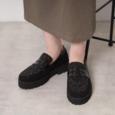 [^ԁFP0614190]NVbNȃRC[t@[ɁA݊̂\[gݍ킹Agĥ1łBq[͕₷AԕĂɂȂĂ܂BX[X^CṽubNAJuE͏iȌ򊴂AJWAɂȂ肷Aꂢ߂ȃR[fɂ}b`IǂȃX^Cɂ킹₷J[łBubN͑ɉ؂₩ƗVѐSvXĂAR[f̃|CgɂȂĂ܂ByuhXg[[zESPERANZAiGXyTj͔`_˂50NÅ؂ɖaȂAJȌC̓`葱Ă܂BsIȃZXƏnElɂ@ׂȋZaꑫꑫɂ́AXLbvȂ悤Ȍy₩h܂B݂𐶂鏗̑ɉ₩ȌfoA𒣂ĕ݂i߂閈ɁBIꂽfނƗSnւ̂́uƈ邠Ȃvւ̈㉟܂Bylzi摜̓TvïׁAdlJ[ɕύXꍇ܂B\߂B̓ŐFČꍇ܂BƖ̊֌WɂAۂFČꍇ܂B܂Ap\REX}[gtHȂǂ̊ɂA኱iƉ摜̃J[قȂꍇ܂B?X^btDFĩTCY23.5cm@SEMEL̎͊{LTCYCY2E`3Est͍L߂łB|||||||||||||||||||||||TCYFL(24.0`24.5cm)Eǂsb^ł̗d߂łBłĂɏ_炩ȂƎv̂ł܂ŐSz͂ȂłBd:Б290g(TvTCY)