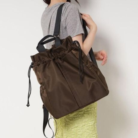 [^ԁFP0604020]bNɂg[gɂV_[ɂȂAʋ΂vCx[g܂ŗlXȃV[Ŋ􂷂3WAYobOB_炩ȃiCfނgpAւ̕SyBВ߂̊̂V[O|CgJ̓}Olbg{В^CvBA4t@CPC[łTCYŁAוSłBydlzE|PbgFO~4 ~2EA4TCY[y肨yׂ݂ Cɓo^IXX܂zCɓo^ƁAȏA݌ɏȂǂ󂯂鎖ł܂B킹ăuĥCɓo^ꏏɂ肢܂yuhXg[[zESPERANZAiGXyTj͔`_˂50NÅ؂ɖaȂAJȌC̓`葱Ă܂BsIȃZXƏnElɂ@ׂȋZaꑫꑫɂ́AXLbvȂ悤Ȍy₩h܂B݂𐶂鏗̑ɉ₩ȌfoA𒣂ĕ݂i߂閈ɁBIꂽfނƗSnւ̂́uƈ邠Ȃvւ̈㉟܂Bylzi摜̓TvïׁAdlJ[ɕύXꍇ܂B\߂B̓ŐFČꍇ܂BƖ̊֌WɂAۂFČꍇ܂B܂Ap\REX}[gtHȂǂ̊ɂA኱iƉ摜̃J[قȂꍇ܂Bd:585g(TvTCY)