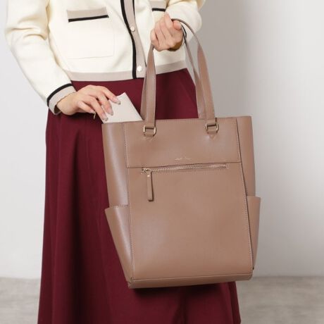 [^ԁFP0604820]ʂ̂ȂVvfUC͂̃g[gobOłBɂS[h̃t@Xi[A肰ȂǎvXĂ܂BA4TCY܂XNGA^ŁAʋ΁AʊwɂœKBOʂ̑傫ȃt@Xi[|PbgɉATChɂ|PbĝŁAX}zpXP[X̎[ɂ֗IJ͒̉וȂt@Xi[^CvŁAZLeB[ʂSłBydlzE|PbgF~2 O~3EA4t@C[y肨yׂ݂ Cɓo^IXX܂zCɓo^ƁAȏA݌ɏȂǂ󂯂鎖ł܂B킹ăuĥCɓo^ꏏɂ肢܂yuhXg[[zESPERANZA(GXyT) ͔`_˂50NÅ؂ɖaȂAJȌC̓`葱Ă܂BsIȃZXƏnElɂ@ׂȋZaꑫꑫɂ́AXLbvȂ悤Ȍy₩h܂B݂𐶂鏗̑ɉ₩ȌfoA𒣂ĕ݂i߂閈ɁBIꂽfނƗSnւ̂́uƈ邠Ȃvւ̈㉟܂Bylzi摜̓TvïׁAdlJ[ɕύXꍇ܂B\߂B̓ŐFČꍇ܂BƖ̊֌WɂAۂFČꍇ܂B܂Ap\REX}[gtHȂǂ̊ɂA኱iƉ摜̃J[قȂꍇ܂Bd:640g