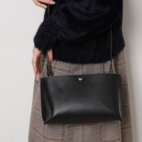 [^ԁFP0604780]~j}ȃfUC͂̑ldl̃V_[obOłB`̓XNGAtHŁAꂢ߃X^Cɂ}b`X}z~jzȂǁAKvȂ̂X}[gɎ[łTCYAg߂ȂoT|[g܂BXgbv͒߂\ŁA|E΂ߊ|̃nYt[ɁBʋΎ̃TuobO痷sAƂ܂ŕLV[Ŋ􂷂鑊_obOłBydlzE|PbgȂy肨yׂ݂ Cɓo^IXX܂zCɓo^ƁAȏA݌ɏȂǂ󂯂鎖ł܂B킹ăuĥCɓo^ꏏɂ肢܂yuhXg[[zESPERANZA(GXyT) ͔`_˂50NÅ؂ɖaȂAJȌC̓`葱Ă܂BsIȃZXƏnElɂ@ׂȋZaꑫꑫɂ́AXLbvȂ悤Ȍy₩h܂B݂𐶂鏗̑ɉ₩ȌfoA𒣂ĕ݂i߂閈ɁBIꂽfނƗSnւ̂́uƈ邠Ȃvւ̈㉟܂Bylzi摜̓TvïׁAdlJ[ɕύXꍇ܂B\߂B̓ŐFČꍇ܂BƖ̊֌WɂAۂFČꍇ܂B܂Ap\REX}[gtHȂǂ̊ɂA኱iƉ摜̃J[قȂꍇ܂Bd:225g