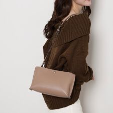 かるいかばん スクエアショルダーバッグ