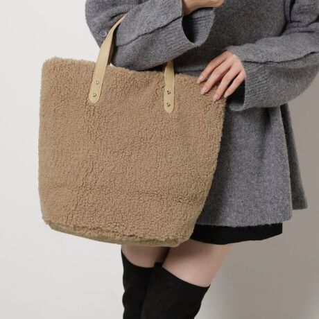 [^ԁFP1001695]̃{Aɂӂӂ̐GSnƂ킢ڂ̃g[gobOB~̃R[f̃ANZgɂȂ܂BydlzE|PbgF~3Ɩ̊֌WɂAۂFČꍇ܂B܂Ap\REX}[gtHȂǂ̊ɂA኱iƉ摜̃J[قȂꍇ܂Bd:290g