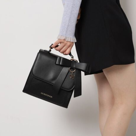 [^ԁFP1041065]ghCNȉ炵TCYƁA{łق̂FCclq̂߂̃~jbNBV_[R2{tĂ̂ŃbNAV_[obOAnhobO3wayłg܂BydlzE|PbgF~1 O~1y肨yׂ݂ Cɓo^IXX܂zCɓo^ƁAȏA݌ɏȂǂ󂯂鎖ł܂B킹ăuĥCɓo^ꏏɂ肢܂ylzi摜̓TvïׁAdlJ[ɕύXꍇ܂B\߂B̓ŐFČꍇ܂BƖ̊֌WɂAۂFČꍇ܂B܂Ap\REX}[gtHȂǂ̊ɂA኱iƉ摜̃J[قȂꍇ܂Bd:560g