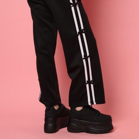 [^ԁFP0801184]8.5ƂȂ̂ŃX^CAbvʔQłX΂͂܂Ȃ̂őɂ₷Xj[J[łIVvȃfUCȂ̂ŐFȌñR[fɍ킹₷1ĂƃR[f̕L܂Iylzi摜̓TvïׁAdlJ[ɕύXꍇ܂B\߂B̓ŐFČꍇ܂BƖ̊֌WɂAۂFČꍇ܂B܂Ap\REX}[gtHȂǂ̊ɂA኱iƉ摜̃J[قȂꍇ܂B