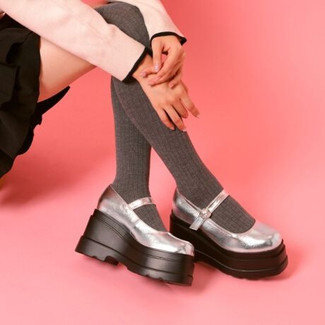 [^ԁFP0824008]bXgbvƃz[hĂ̂ň芴łBq[͌Ȃ̂Ŕrʂ҂ł܂By肨yׂ݂ Cɓo^IXX܂zCɓo^ƁAȏA݌ɏȂǂ󂯂鎖ł܂B킹ăuĥCɓo^ꏏɂ肢܂ylzi摜̓TvïׁAdlJ[ɕύXꍇ܂B\߂B̓ŐFČꍇ܂BƖ̊֌WɂAۂFČꍇ܂B܂Ap\REX}[gtHȂǂ̊ɂA኱iƉ摜̃J[قȂꍇ܂Bd:L(24.0cm-24.5cm)Б475g