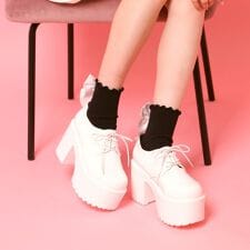 厚底レースアップマニッシュパンプス