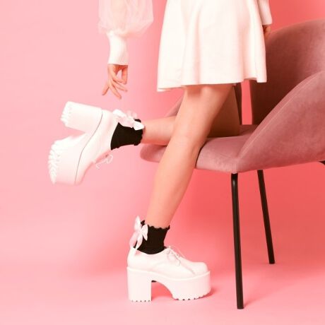 [^ԁFP0824006]Ԃ̃[XAbvfUCɂȂēoIܐۂ݂̂ŃK[[eCXgɂg܂B\bNXƂ̑ob`łBy肨yׂ݂ Cɓo^IXX܂zCɓo^ƁAȏA݌ɏȂǂ󂯂鎖ł܂B킹ăuĥCɓo^ꏏɂ肢܂ylzi摜̓TvïׁAdlJ[ɕύXꍇ܂B\߂B̓ŐFČꍇ܂BƖ̊֌WɂAۂFČꍇ܂B܂Ap\REX}[gtHȂǂ̊ɂA኱iƉ摜̃J[قȂꍇ܂Bd:L(24.0cm-24.5cm)Б530g