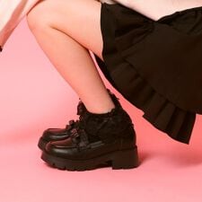 フリル付きリボンローファー