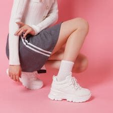 厚底スニーカー