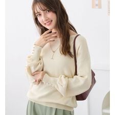 アロッタ(alotta)のパール調ボタン付ミラノリブニット