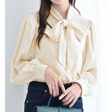 アロッタ(alotta)のボウタイデザインブラウス