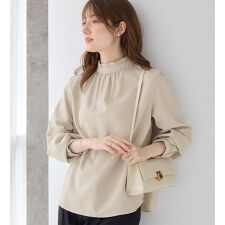 アロッタ(alotta)のフリル衿ギャザーブラウス