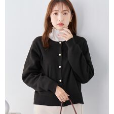 ＜ショート丈＞洗える！パール調ボタンゆるニットカーディガン