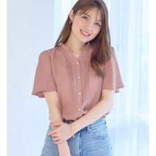 ピンタックブラウス