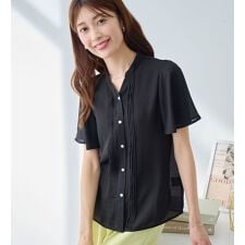 ピンタックブラウス