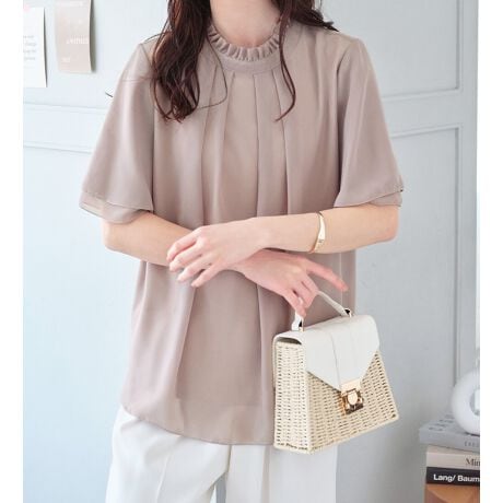 iŉ؂₩ɒȂVtHuEXBtH[}ɂJWAɂ񂹂DG1łBpoint1@u̎ɂ҂1BӂuEXvɃ^bNɂĂӂƍLVGbgACɂȂ̌^Jo[ĂB̘r肰ȂJo[2d˂̃tA[őlBpoint2@uʂȓɂʋ΂ɂg邫ꂢ߃uEXvwEƎłtH[}uEXBItBXłi~ꂢɌĂ1ɁBpoint3@uiꂢAVtHfށvق̂蓧AƏiȐngpBg̗n̓Jbg\[fނŒSnǂKB@n @@@@@g166cm@@MTCYpF͕摜QƂB̃j^[ɂ摜̐FƑقȂꍇ܂BBeƖ̊֌Wɂۂ̐FƈقȂČꍇ܂B\߁AB