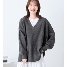 【洗えるもちもち】首回りすっきり見せＶネックニット