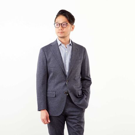 [^:A0441FJ 203]E[̃ebNW[WgRtH[gWPbgłBA0441FP204ƍ킹ăRtH[gX[cƂĂX^COł܂B<fނɂ>E[̃W[WfSUPERTEX́AW̌ƂƂxڊ镵͋CłB<fUC̓>I[\hbNXȈditj̃VOWPbgłA̖D㏈̎dlɂAX[cHɂĖDꂽhX̃JWAWPbgɎdオĂ܂Bӂ񂾂ɂꂽAMFۓIȃ|CgɂȂĂ܂B<TCYEVGbg̓>ǂTCYƁA▭ɑ̂ɃtBbgVGbgłB<TCY\L>2rA3MA4LA5LLmodel:H179 B95 W84 H98 pTCY4(L)