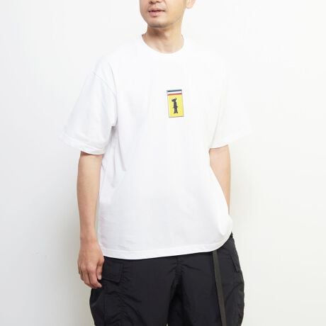 [^:A0459UTS196]90NAVbhWY̐EŃuCNW~NCB\gxOEEBYAEgE[rÕR[hWPbg̃OtBbNOʂɁAgbNio[wʂɃvgAVv̂ɑ݊TVc[X܂BbNX̂TCYŁAjZbNXŒĂTVcłB<TCY\L>1XSA2SA3MA4LíwA0457UTS589x ƌ^ԈႢ̓ꏤiƂȂ܂ByJAMIROQUAI/W~NCzCMXog̃A[eBXgBu@[`ECTjeBv^3rdAowgxOEEBYAEgE[rO`W~NCƗɏo悤xi1996Nj͑SE800A{150̑qbgL^Bu@[`@ECTjeBv́A1997NMTV Video Music Awards10Ƀm~l[gꁃŗDGrfI܂4lB1998ŃuO~[܁vł́AŗDG|bvEptH[}X (fI܂̓O[v )܂Ă܂B܂łɑSE3,500ȏ̃g[^EZ[XL^Ă܂Boh͍Nfr[30N}܂B