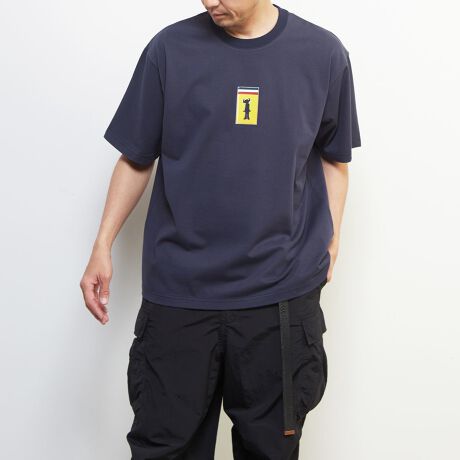 [^:A0459UTS196]90NAVbhWY̐EŃuCNW~NCB\gxOEEBYAEgE[rÕR[hWPbg̃OtBbNOʂɁAgbNio[wʂɃvgAVv̂ɑ݊TVc[X܂BbNX̂TCYŁAjZbNXŒĂTVcłB<TCY\L>1XSA2SA3MA4LíwA0457UTS589x ƌ^ԈႢ̓ꏤiƂȂ܂ByJAMIROQUAI/W~NCzCMXog̃A[eBXgBu@[`ECTjeBv^3rdAowgxOEEBYAEgE[rO`W~NCƗɏo悤xi1996Nj͑SE800A{150̑qbgL^Bu@[`@ECTjeBv́A1997NMTV Video Music Awards10Ƀm~l[gꁃŗDGrfI܂4lB1998ŃuO~[܁vł́AŗDG|bvEptH[}X (fI܂̓O[v )܂Ă܂B܂łɑSE3,500ȏ̃g[^EZ[XL^Ă܂Boh͍Nfr[30N}܂B