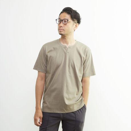 [^:A0453UTS104]"<fUC̓>i̗ǂƃX^CbVL[lbNfUCłBPipł܂ɂȂ背C[hłN[lbNulbNƈANZgo܂B<fނɂ>KxɌ݂̂X[XfނɃVPbgHāAщH𗎂ƂƃTƂtfނłBڂɂ㎿̂镵͋CɎdオĂ܂B<TCYEVGbg̓>אg̃VGbgȂ̂ŃCi[gł͐炸poAPƂł͐FĈ郀[hŃX^COo܂B<TCY\L>2SA3MA4L"model:H179 B95 W84 H98 pTCY4(L)