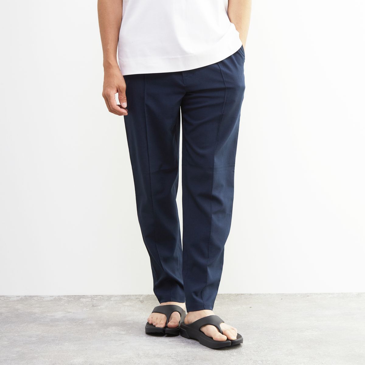 リラックステーパードイージーパンツ | ストレッチ / 吸水速乾