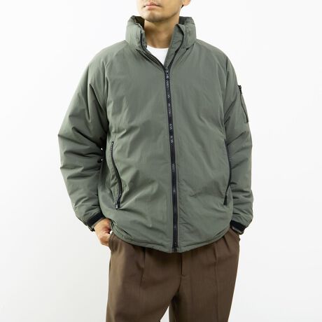 [^:A0459FJM599]<fUCEdl̓>ۉɗDꂽȂՂƕA~^[eCXgpfbgWPbgłBő̓́At[h[ł܂̃fUCB̓IŃ{[̂X^hJ[AVGbgɃnƑ݊^܂Bt[h͕KvɉĎôŁAVCɍ킹ăX^C`FW\łB@\ʂ[ĂAeʂ̍|Pbg͂߁AMdi̎[ɕ֗ȓ|PbgAɂ̓X[u|Pbg܂ŔzuBp̍fBe[ڂłȂAڂ͂Ƃ܂Ƃ܂X}[gȃfUCɎdグĂ܂BJWAX^C͂Aꂢ߃R[f̃nYACeƂĂ􂵁ALX^COɓޖ\ȈꒅłBgpĂ钆Ȃ́Aʏ̂̂AC𑽂܂ނƂōfM𔭊Bۉ͂ɗDȂ_炩ASn̗ǂɂ܂BG߂łKɉ߂Ah͂łB<fނɂ>yʂłȂƓ̕\iC^Xfނ̗pĂ܂B\ʂɌ鎩RȉʊABe[WCNȕoAJWAȒɂ킢[vXBoNωy߂悤ȁAȂꂽ͋C͂łB܂AiCL̑ϋvƝĂAfC[[XɍœKBANeBuȃV[łSĒp܂B<TCYEVGbg̓>悢ƂbNXtBbgŁAjbgp[J[ȂǃCi[̏d˒X[YɊy߂܂B₷Ɩh𗼗oX̗ǂVGbgŁAȂKȒSnBXg[gX^CAEghAJWA܂ŁA܂܂ȃV[ɑΉłėp̍TCWOłB<TCY\L>3MA4LA5XLmodel:H179 B95 W84 H98 pTCY4(L)