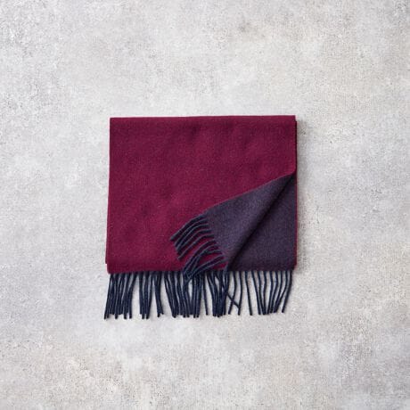 [^:A0454PMF501]<fUCEdl̓>ʂƂnɎdグAVvŐꂽc[gJ[̃o[VufUCłB̓̋CR[fBl[gɍ킹2̕\y߂̂ŁA12ʂ̃X^CO\Bǂ̖ʂgĂiɌ܂Ag̗ǂ͂łBrWlXV[ɂJWAV[ɂRɗnށA~j}ŖÔȂfUCɎdグĂ܂B<fނɂ>ґɃJV~A100%gpA㎿ȔG肪̃o[Vu}t[łBJV~AL̂Ȃ߂炩ŏ_炩Ȏ́AxGꂽȂSn悳By₩łȂۉɗDA񌳂D߂Ă܂BVRfނȂł͂̏iȌ򊴂ƁAgقǂɓޕ̕ώBpAÑACełB<TCY>TCY30cm~160cmƁA悢{[̃X^_[hȎdオBrWlXR[g̏ォ犪ĂƂ܂Ƃ܂AX[cX^CiグĂ܂BAjbgu]ȂǃJWAȃAE^[Ƃ̑QŁAONEOFF킸LV[Ŋ􂵂܂B傫ȂTCYȂ̂ŁA̕ɂg郆jZbNXȃACełBjpŃVFAAyAŊyނ̂߂łBEMtgɂߏ㎿ȃJV~A100%fނƁAV[I΂Ȃg₷A؂ȕւ̃MtgɂœKłBNX}Xv[go^Cf[AzCgf[AƁEŵjȂǁAʂȓ̑蕨ƂĊ΂邱ƊԈႢȂBʂN킸₷fUCŁAӂ̋C`ACeƂĂ҂łB