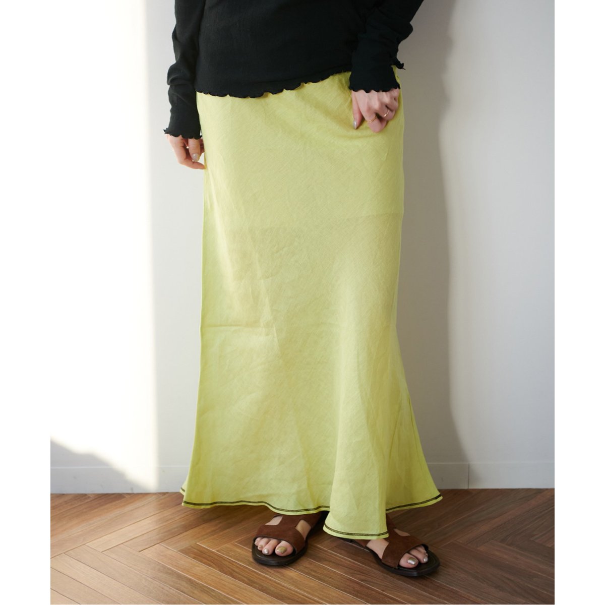 スカート BASERANGE DYDINE FITTED SKIRT Dydine Fitted Skirt in Assortment | Ecovero satin | en