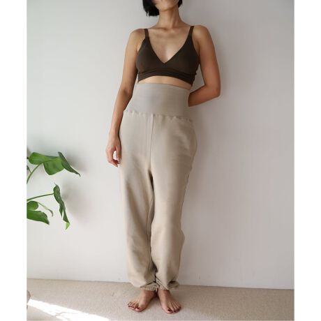 [^:25030468668030]y2025AWzEMILY WEEKhROOMh SERIESEMILY WEEKĂASn悳ǋ[EFAV[Y̏_炩ƉKڎwfނōhZJhXLhV[ỸXEFbgB炩ɕ܂āÂłȂS܂łƂق悤ȃbNX^C߂ĂAƂva܂Byfނ̓znɂ͎̏_炩ƉKڎwfށuX}CRbgiRjvgpBqAւ̎hyɂSĒĂfޑIтAfɕׂ^Ȃp^[dlɔz܂B]̃XEFbg炵ʁǍyƐSn悳ɕ܂܂BgpnF40 сiNтȂjX}CRbgiRjƂ́Az⊣₷ɗDAJԂ̐ł΍sɂdȂɂVR̉KfނłB{鎅̔QȂ邱Ƃő@ۂƑ@ۂ̊ԂɋC̑wAu킽v̂悤Ȃӂy炩oĂ܂BהԎŖڂ΂Â҂ގɂAӂ_炩ȕ܂BŌyANԒʂĎgpo闠ёfނłByfUCẑ̃CEȂ悢ƃVGbgB̃u͗Dݍ݁A₦ĝ܂B܂2dɂAŃ[Yɐ̂߁Bz[^E܂ŔNԒʂĒpĂ܂BV[YEZJhXLXEFbgvI[o[ii:25070468668030jFȂnFȂLkF򊴁FȂňFʁyX^btpRgzTCYFƂbNXVGbgB͐܂Ԃ̂ŁAgbvXςĊy߂܂BfފFXEFbgȂ̂ɂƂĂyĂ炩BӂƂ肪Sn悢̂ŁAقƃbNXł܂BpF_炩ĐSn悢SnB㉺ZbgAbv͂AoƂĂLACełB舵ɂẮAiɂĂi\łmFB̏íAEMILY WEEKł̎舵ɂȂ܂BړX܂ւ₢킹̍ۂEMILY WEEKX܂ւ肢v܂BƖ̊֌WɂAۂFČꍇ܂Bi̐F́AiAbv摜QƂB܂p\REX}[gtHȂǂ̊ɂA኱iƉ摜̃J[قȂꍇ܂B\߂̏ゲB