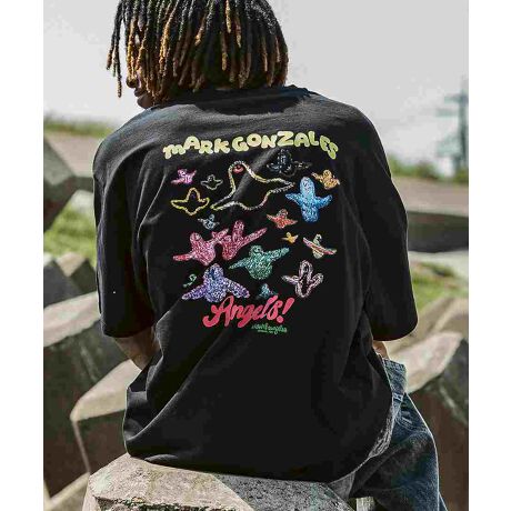 [^:MGT-25021W]fUC|bvȃCXgۓIȈꖇB_ȃobNvgR[f̃ANZgɁBt@ubN悢݂ŃV[YXɒp\ȃRbgnBzEʋCɗDꂽS̒SnƑϋv̍fC[ɂꂵ|CgBR[fBl[g݊̂obNvgVvȃX^CO߁BChȃVGbgƃMbvאg̃{g͂AChpcƍ킹{ȃbNXR[f܂B----------------------------------------------------------------------------Mark Gonzales}[N SUXWFhXP[^[ }[NESUX(MARK GONZALES)g̖O|uhuMark GonzalesvBlXȊG̋}[J[yAtHgR[WAƓ̊ԈXy̕ȂǓƎ̎@ɂnグq̐SĂނȂł͂̃bZ[WɈꂽFʖLȃj[NȃfUC͓IB10Nȏ_𑱂adidas̃R{Xj[J[NEW ERAAߔNSUPREMEeXMark Gonzales̍iKWȂǊ͔ɑʂŁAEɑ̃t@邱ƂłmĂBATTENTIONiʐ^͂ł茻iČ悤ɐSĂ܂Ap̃j^[ɂ荷ق܂BTCYdȂǂɑ̌̍ꍇ܂Bi̎dlуfUC͉P̂߁A\ȂύXꍇ܂B